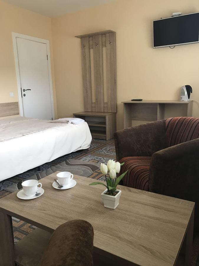 Olimpiyskiy Hotel Минск Екстериор снимка
