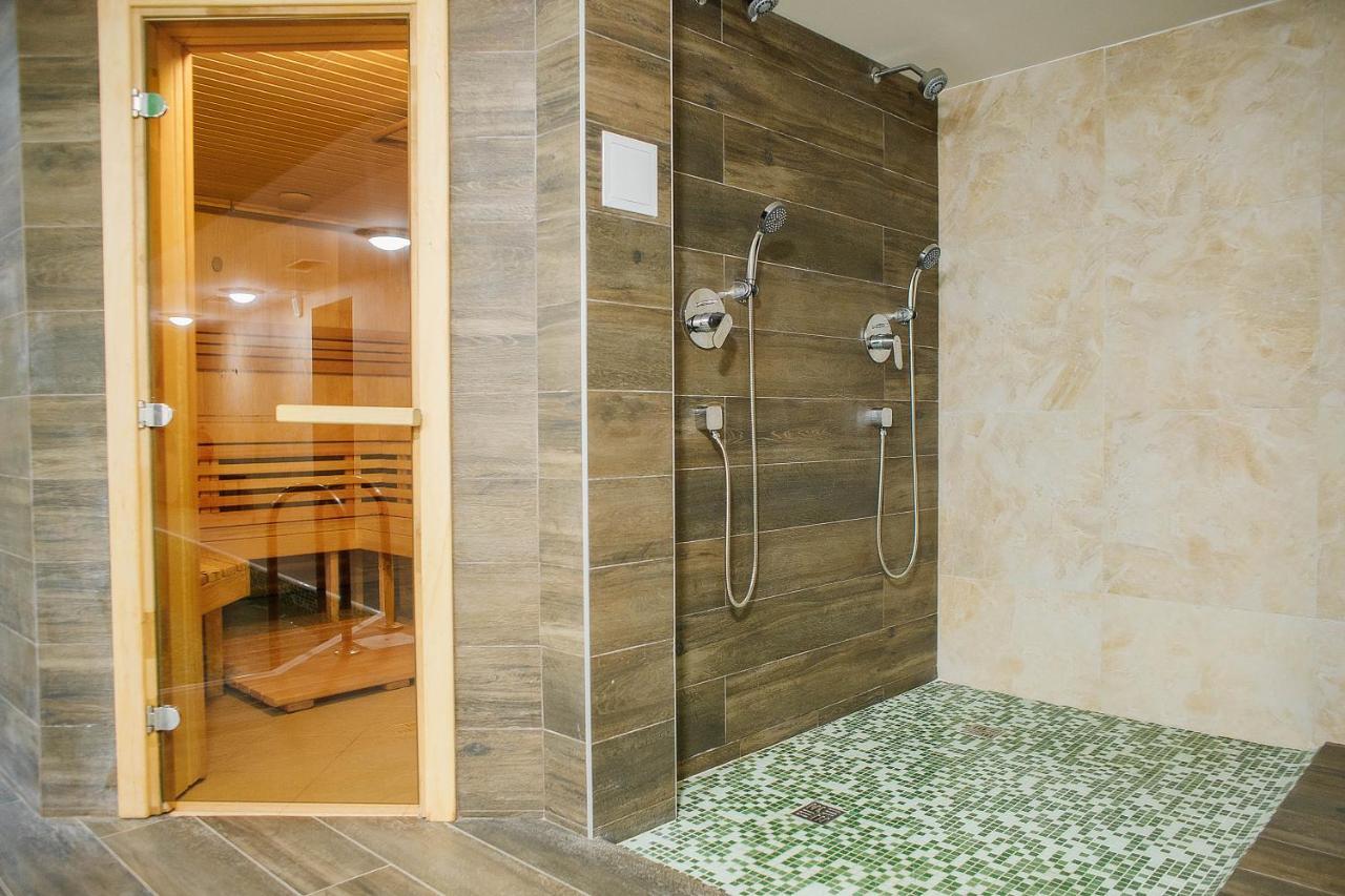 Olimpiyskiy Hotel Минск Екстериор снимка